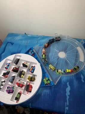 Thomas the Tank Engine Mini Train Toy Set - 26 & carrier